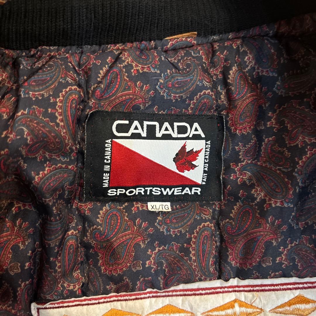 カナダスポーツウェア スタジャン レザー 裏地ペイズリー