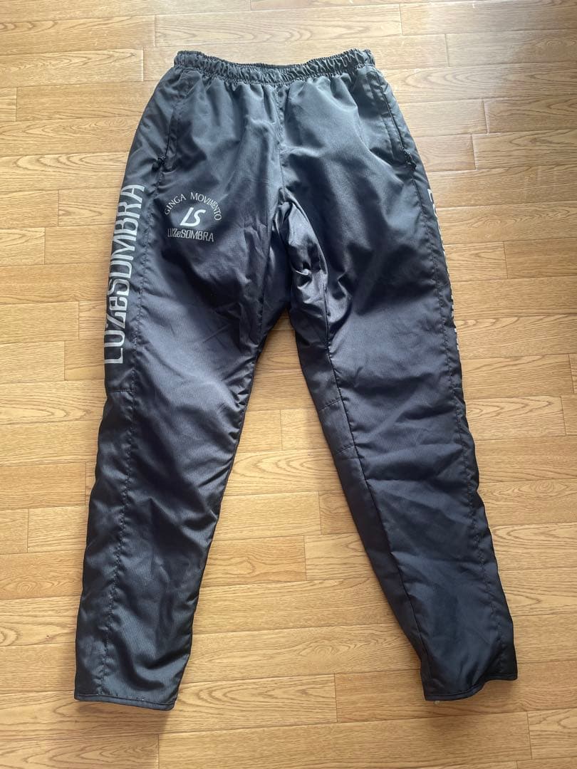 美品⭐︎ルースイソンブラ暖かい上下セット⭐︎Mサッカーフットサル中綿ブラック