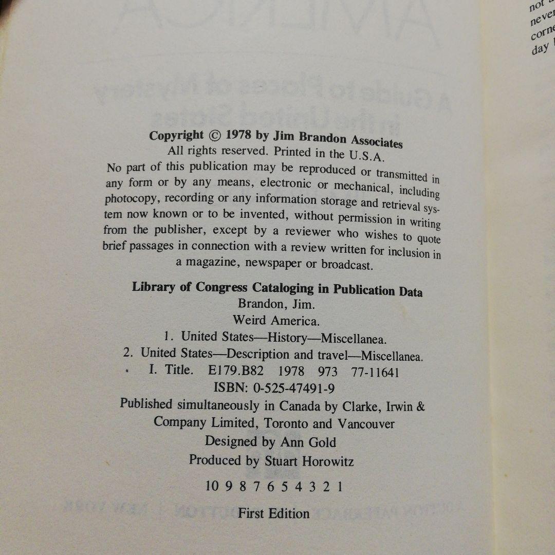 洋書 WEIRD AMERICA by Brandon