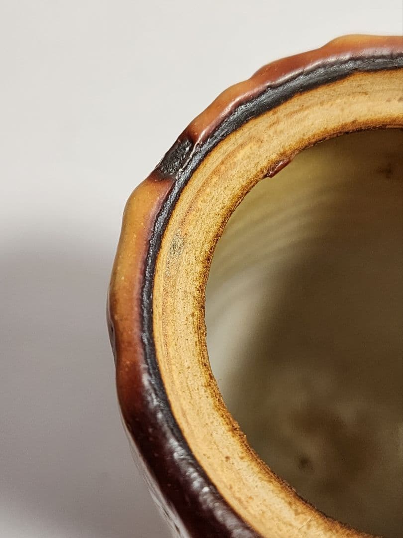 小林武春　赤志野 香炉　共箱/陶歴