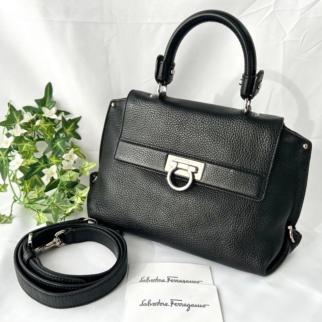 極美品　フェラガモ　ソフィア　2wayショルダーバッグ　レザー　ハンドバッグ　黒