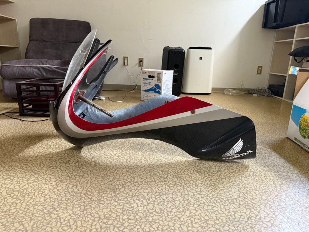 ロケットカウル　HONDA CBX2型カラー