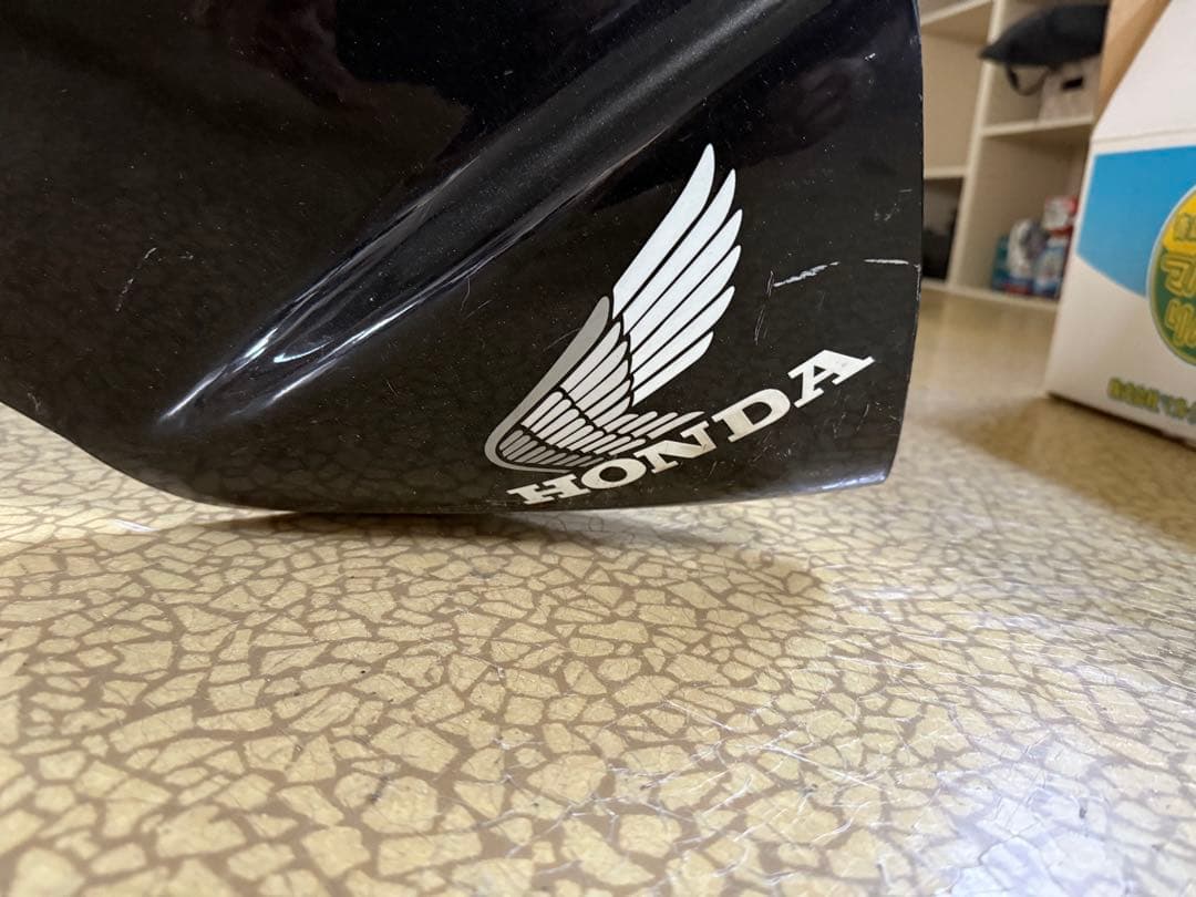 ロケットカウル　HONDA CBX2型カラー