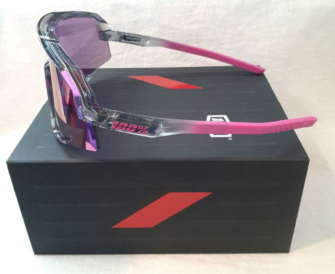 100% Slendale Tokyo Night ワンハンドレッド サングラス