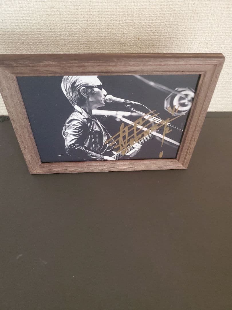 横浜銀蝿 Johnny 直筆サイン入り フォトスタンド 非売品