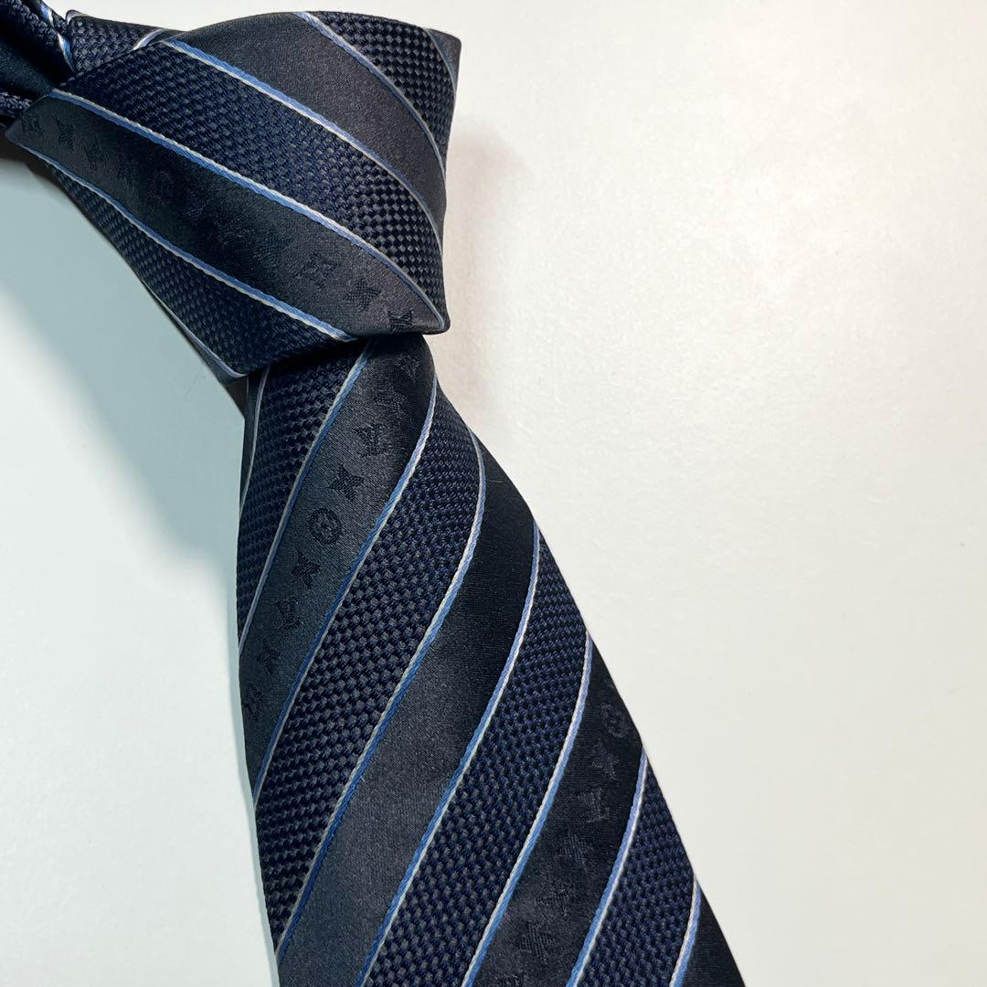 ✨美品✨LOUIS VUITTON ネクタイ　モノグラム　ストライプ　ビジネス