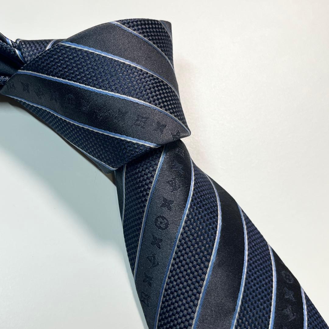 ✨美品✨LOUIS VUITTON ネクタイ　モノグラム　ストライプ　ビジネス