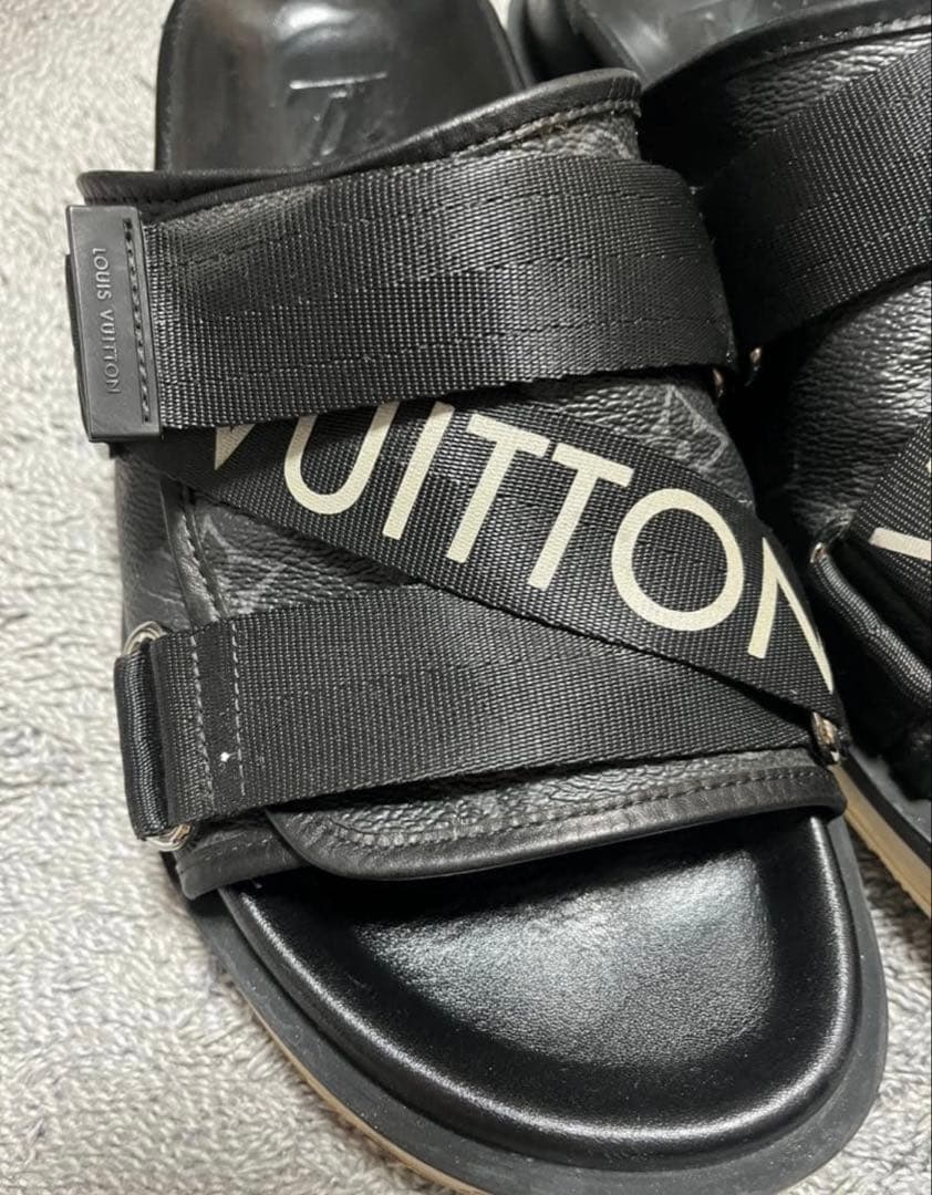 LOUIS VUITTON サンダル