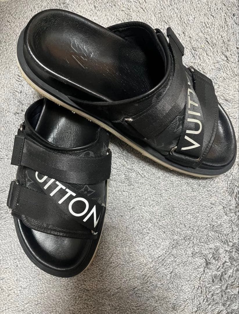 LOUIS VUITTON サンダル