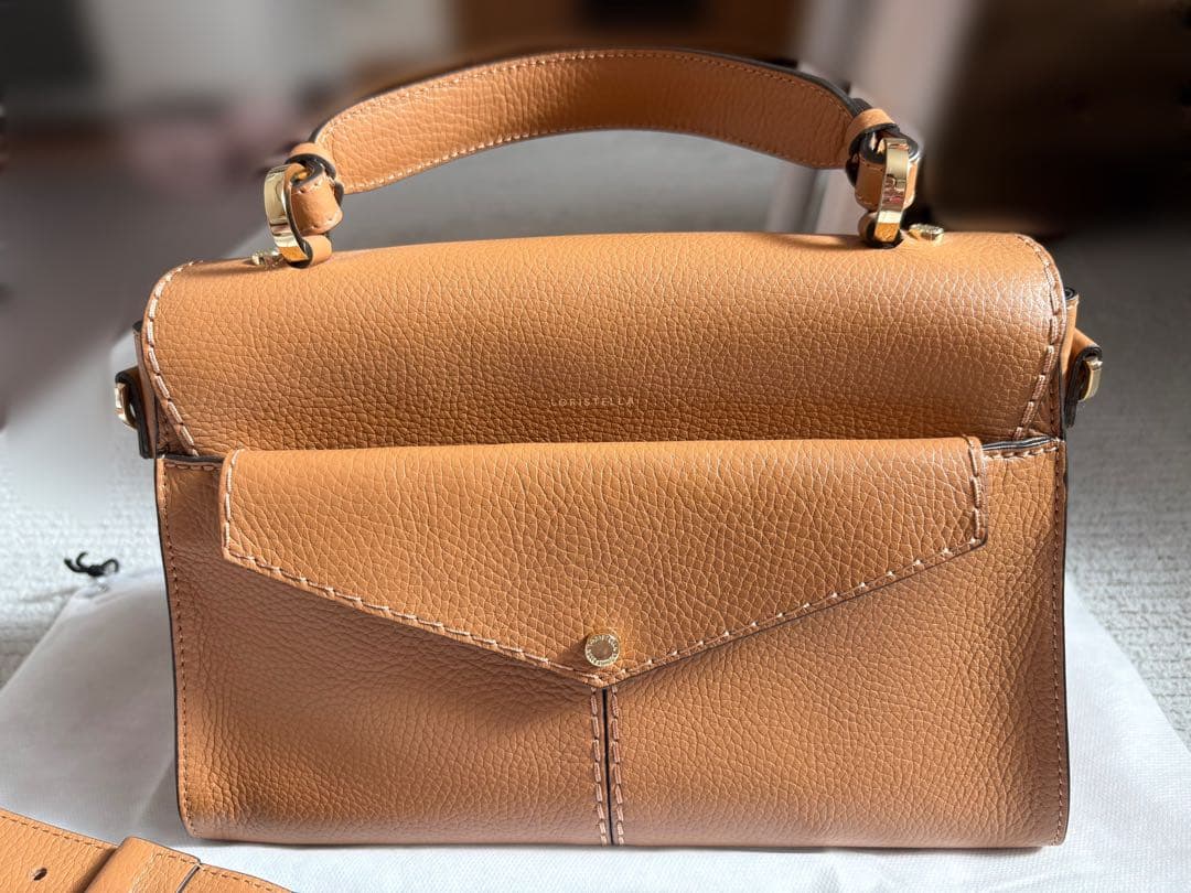 い*い様 LORISTELLA シュリンクレザーフラップハンドバッグ　キャメル