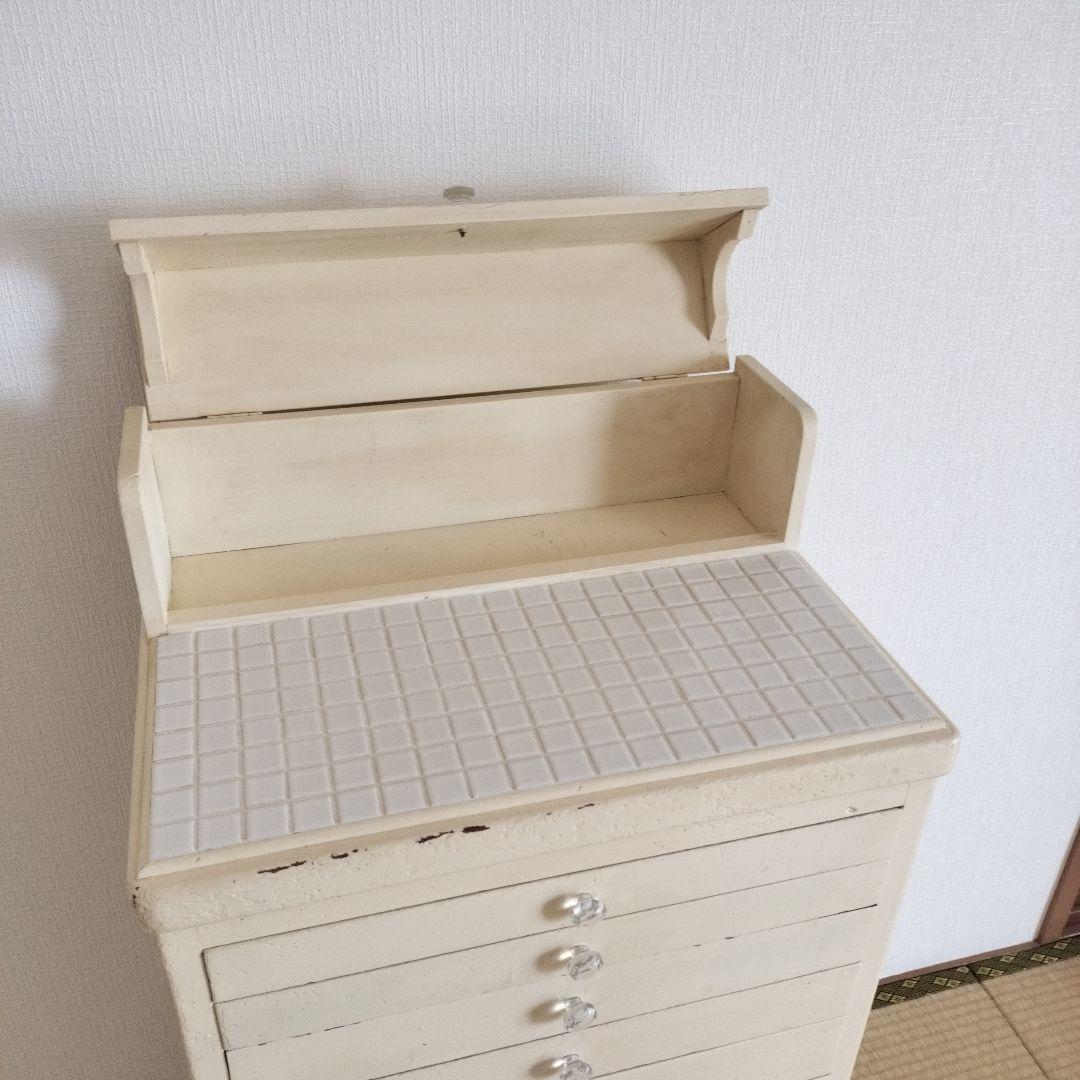 アンティークの引き出し収納棚　Siettela