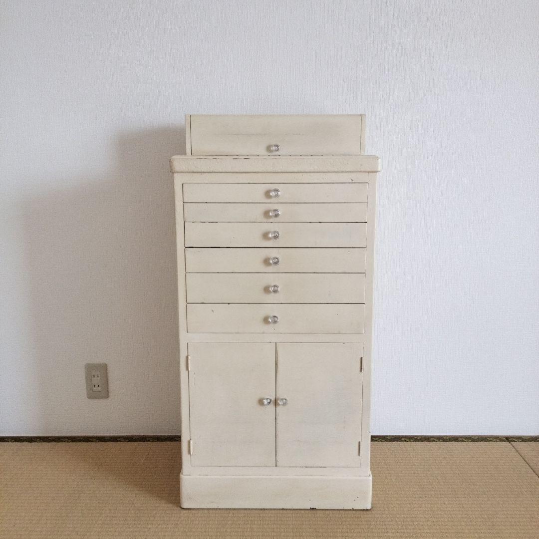 アンティークの引き出し収納棚　Siettela
