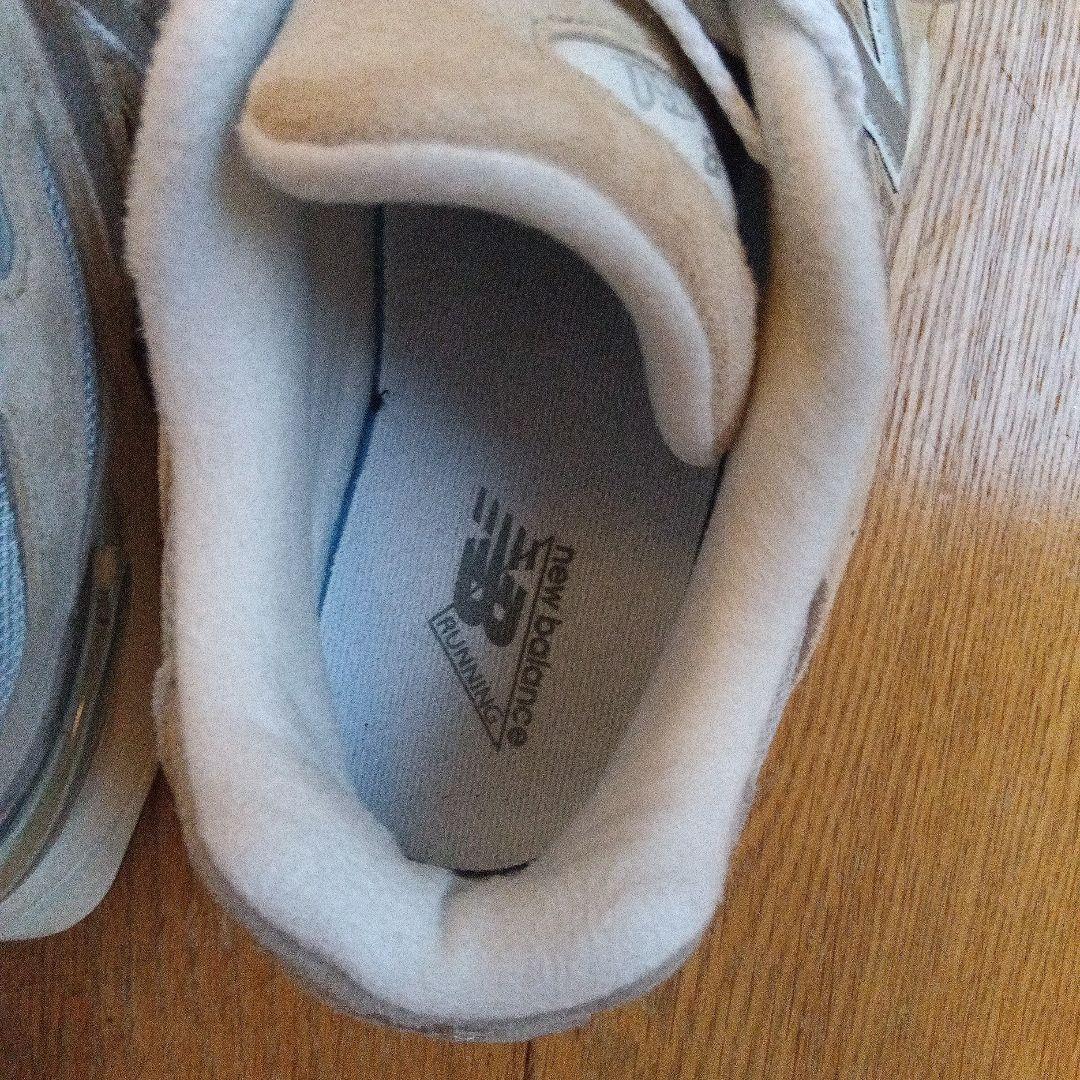 new balance 9060 ニューバランス　ベージュ　スニーカー