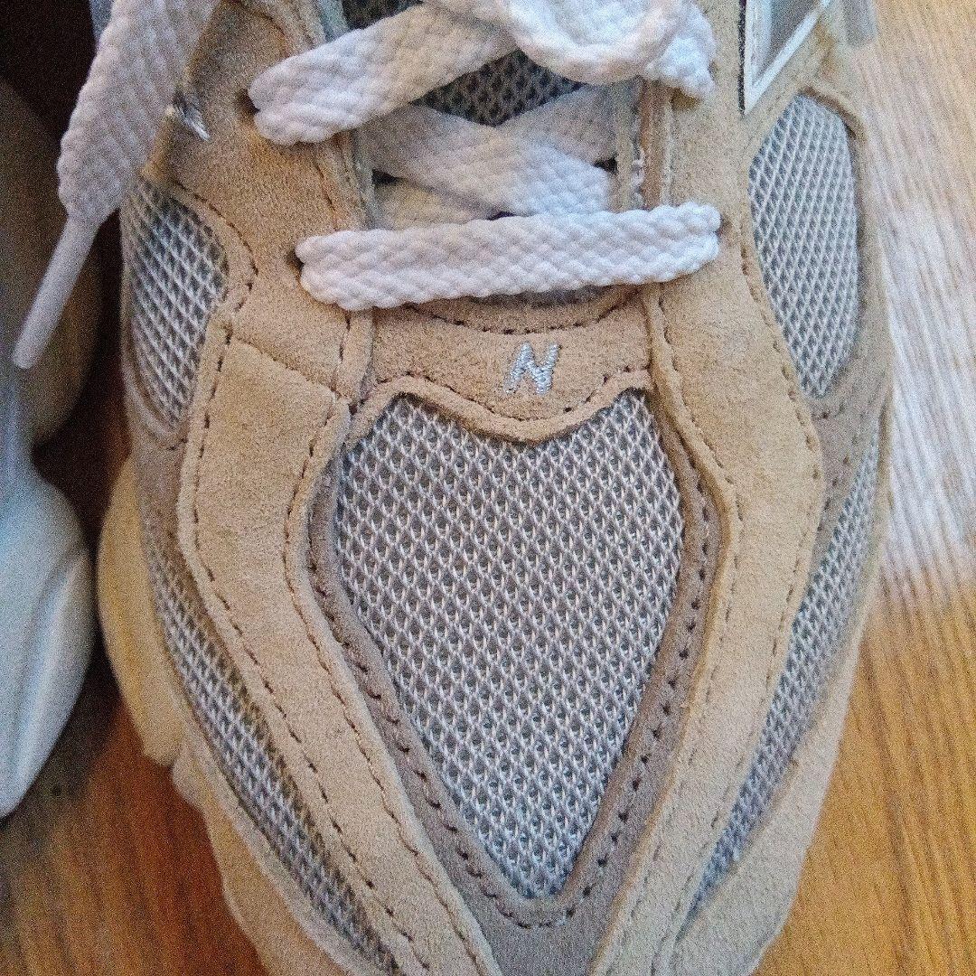 new balance 9060 ニューバランス　ベージュ　スニーカー