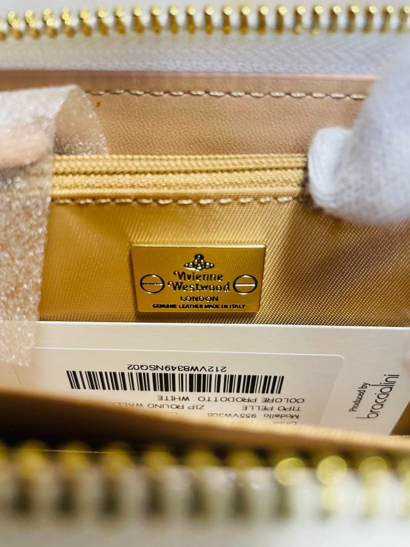 Vivienne Westwood 長財布　ホワイト