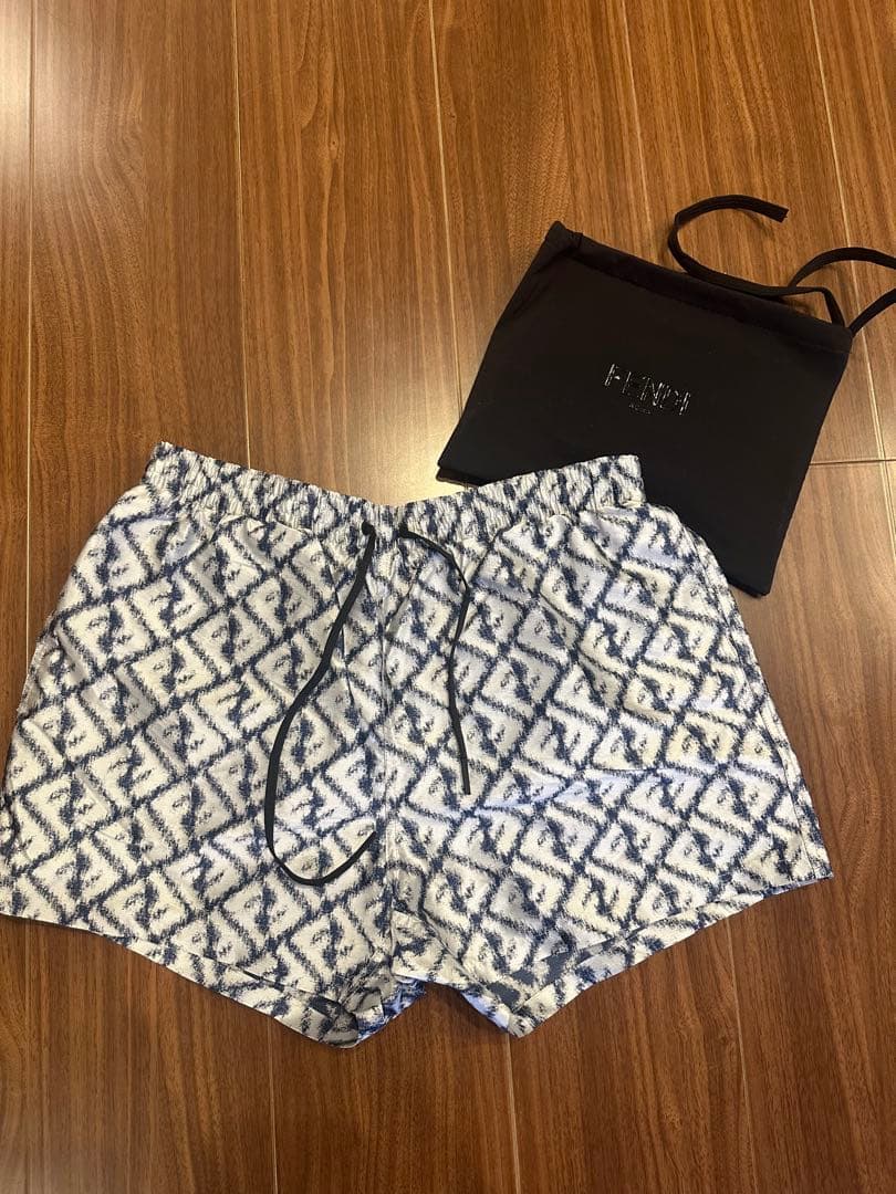 FENDIフェンディメンズ 水着 スイムウェア M