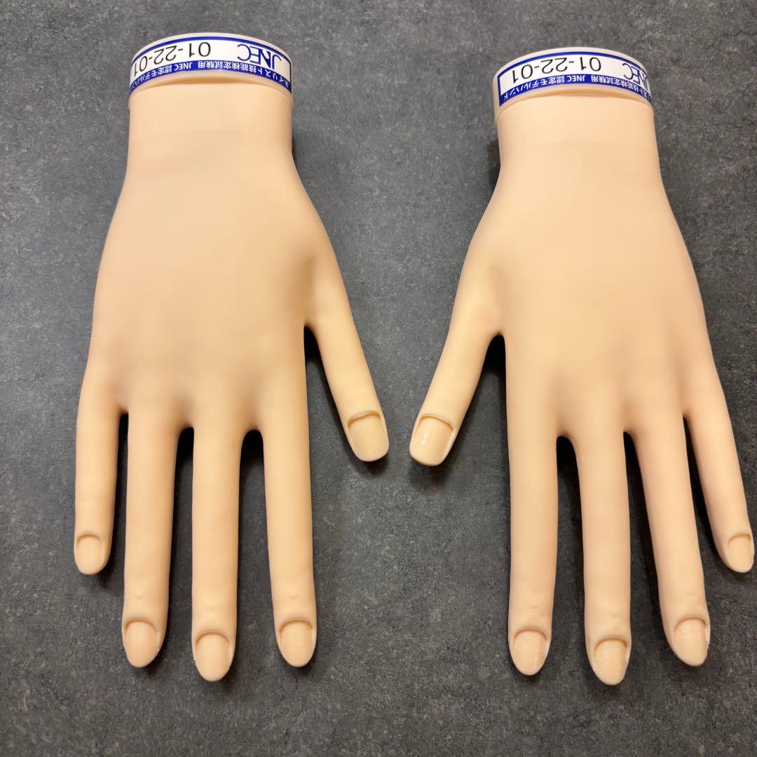 【お買得！美品】認定モデルハンド　2個と備品のセット