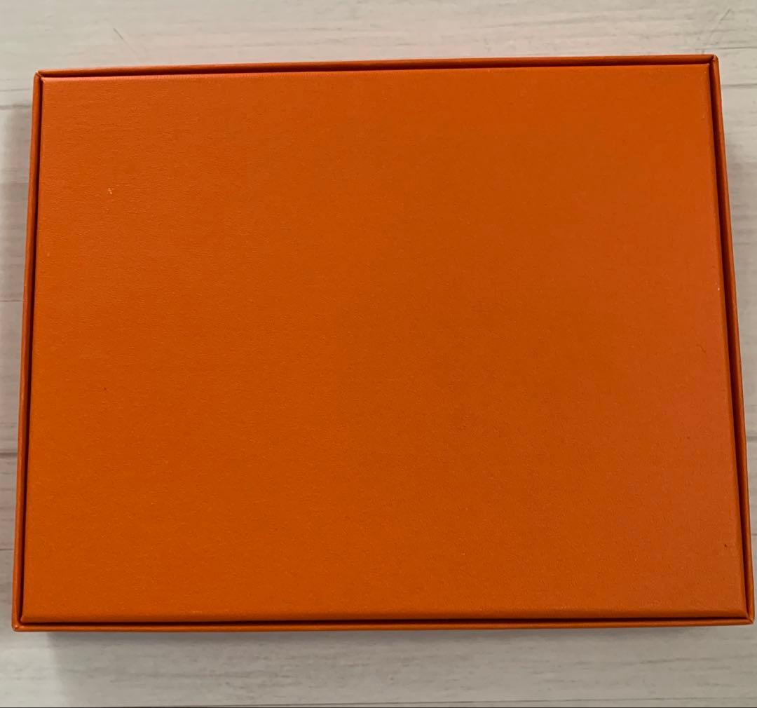 未使用　HERMES エルメス シェーヌダンクルスクエアプレート皿