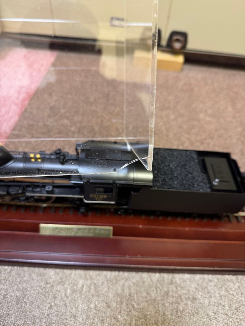 C57形180号機蒸気機関車 1/45 展示ケース付