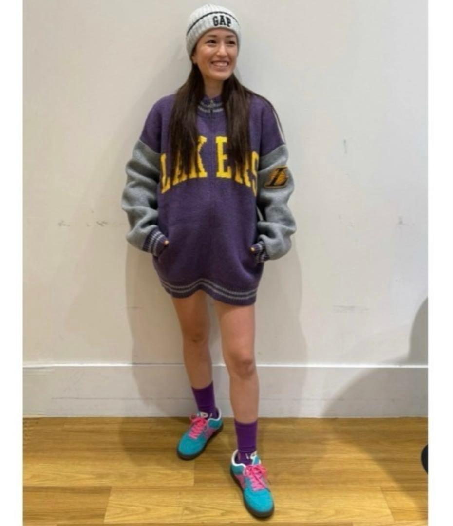 【希少】新品ꕥカシミヤタッチNBAロサンゼルスレイカーズロゴジップアップセーター