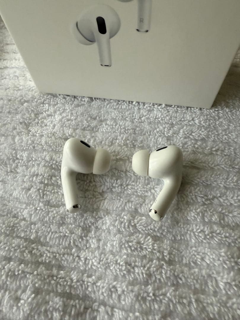 美品　AirPods Pro 第2世代 Lightning
