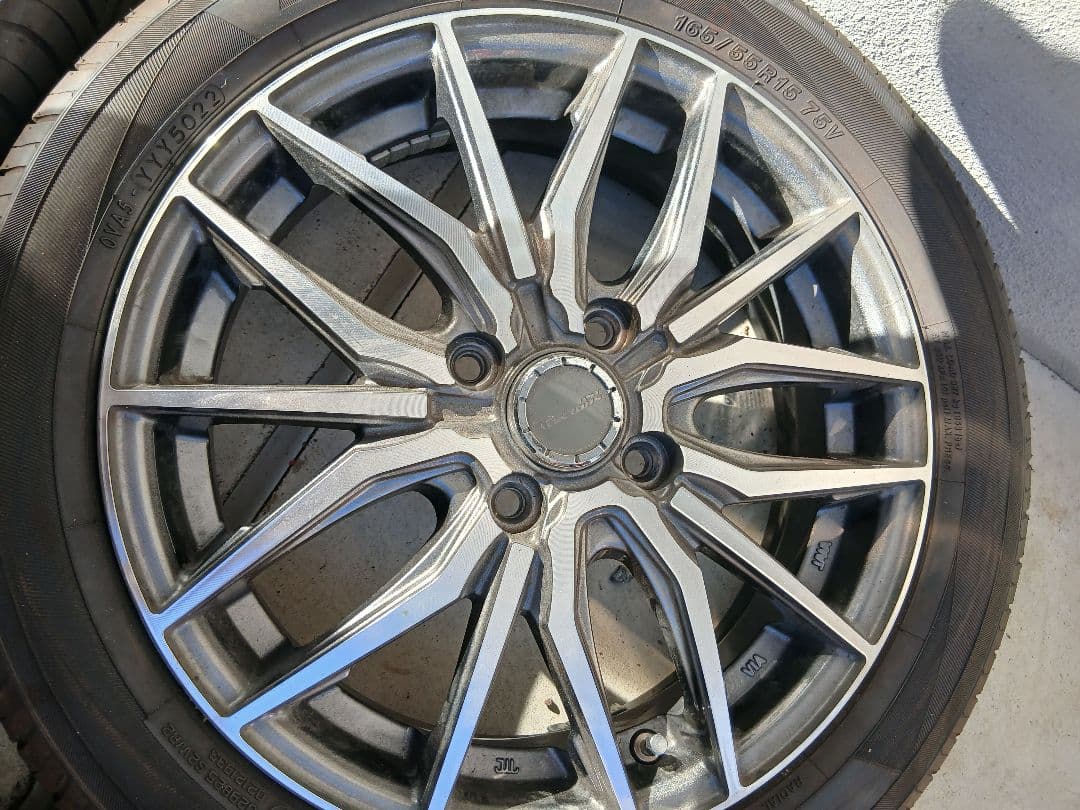 15インチ ホイールセット Yokohamaタイヤ付き　N-BOX