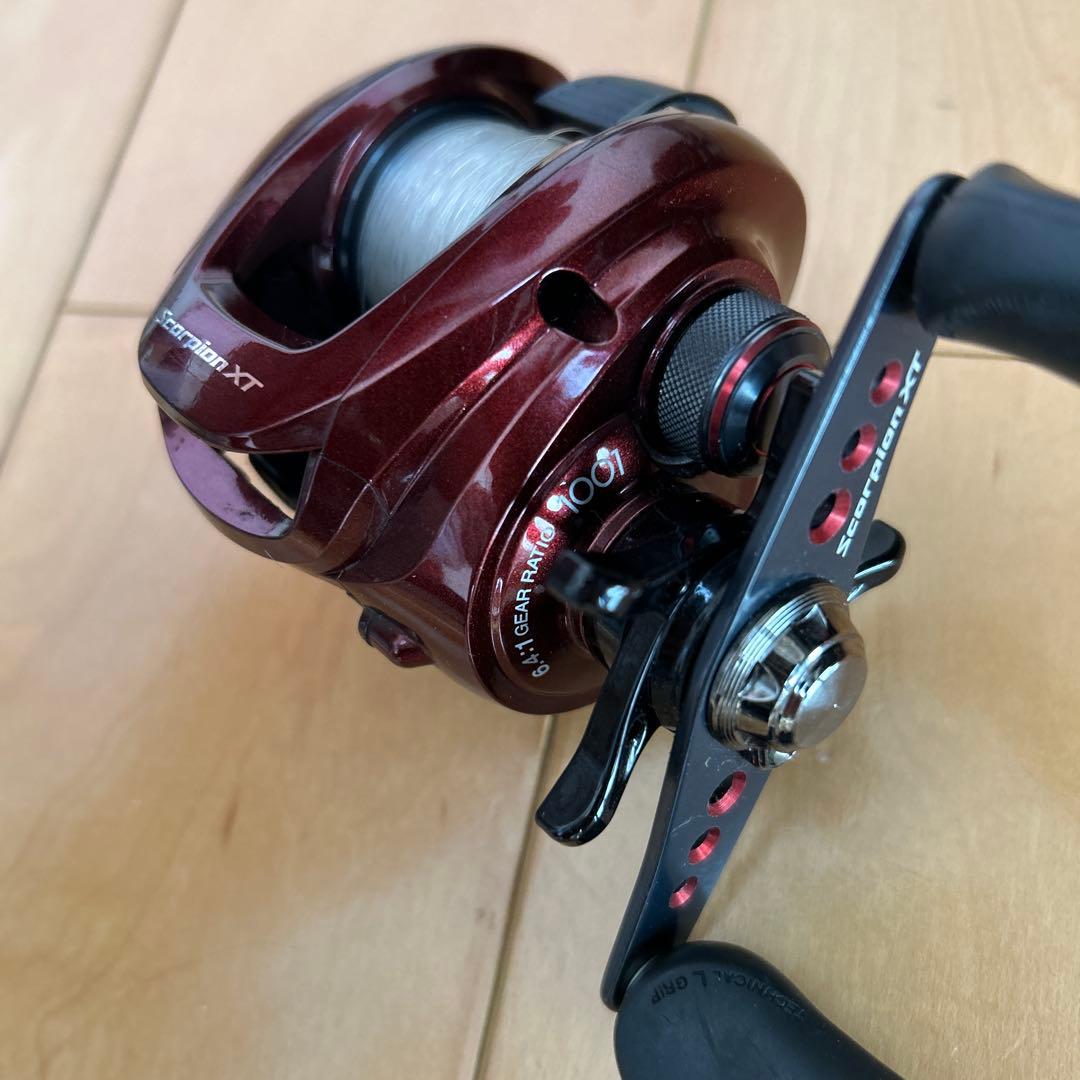 スコーピオンXT 1001 リール SHIMANO 釣り　バス釣り