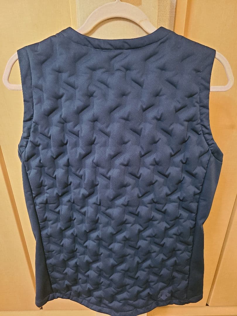 sorte　　【未使用品・試着のみ】DESCENTE　ベスト　紺/ネイビー