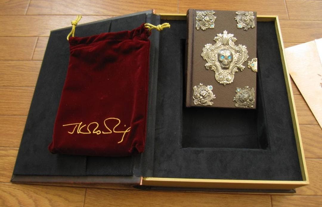 The Tales of Beedle the Bard（Amazon限定版）