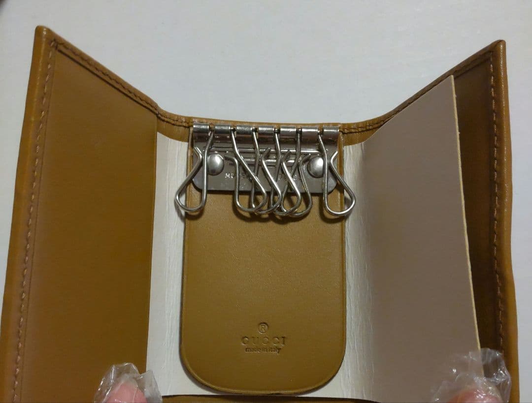 GUCCI　キーケース　グッチ　キーケース　GGキャンパス　シェリーライン