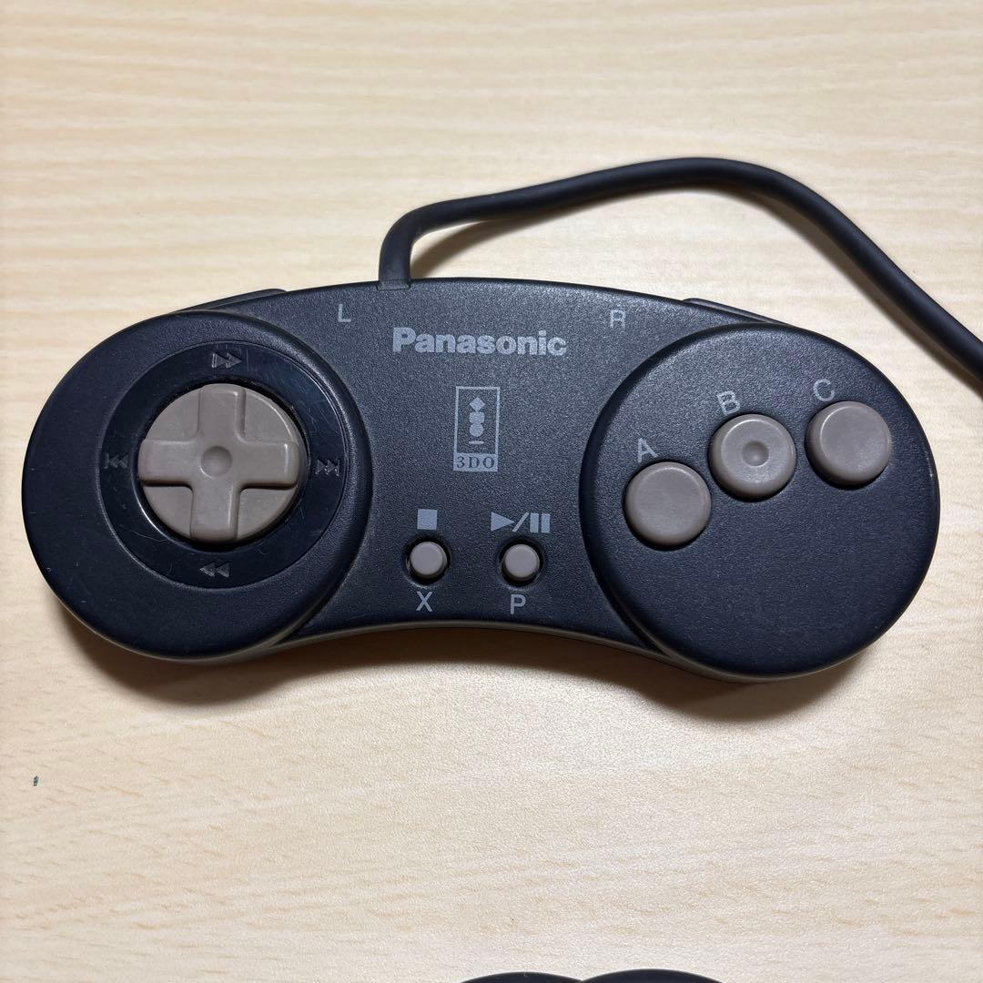 Panasonic 3DO REAL FZ-1 本体、コントローラー２、ソフト３