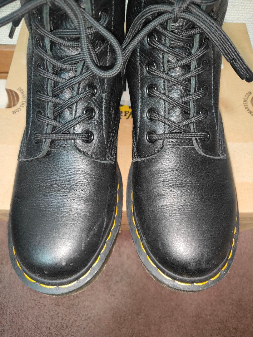 Dr.Martens　UK8