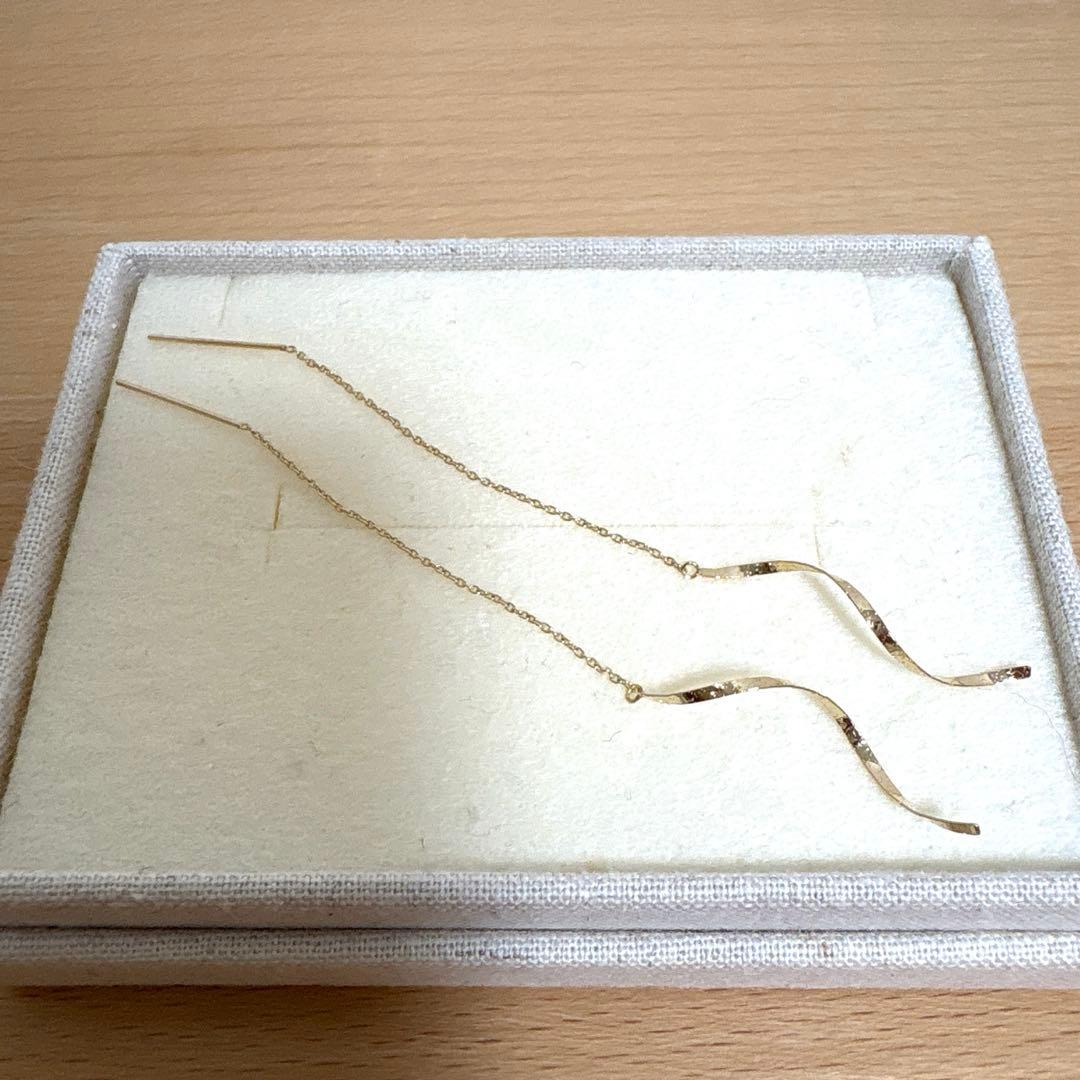 SIENAROSE らせんモチーフのアメリカンピアス 10K イエローゴールド