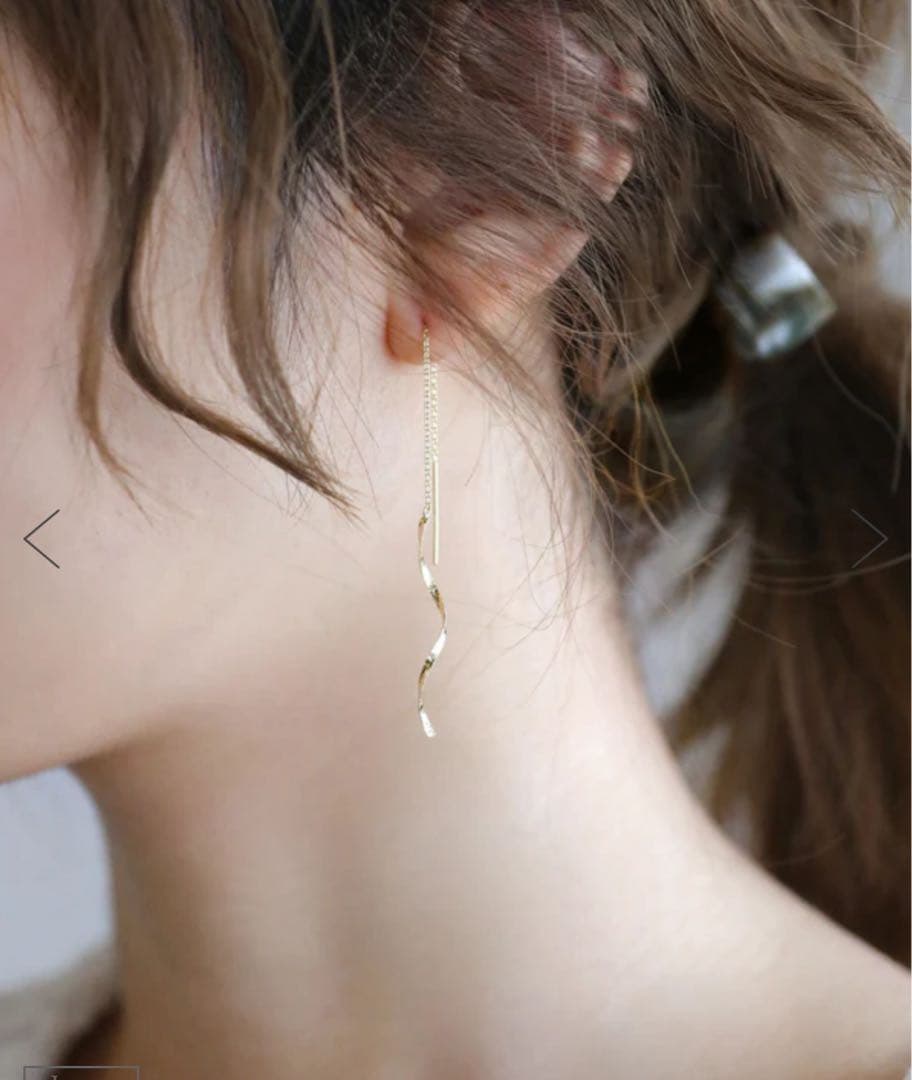 SIENAROSE らせんモチーフのアメリカンピアス 10K イエローゴールド