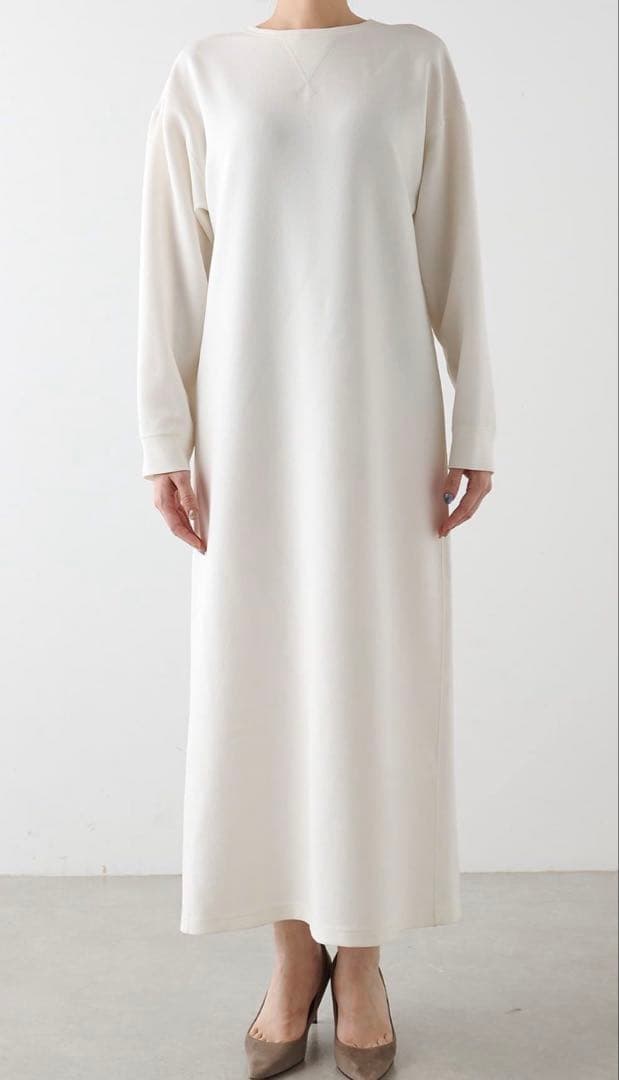 今季★ウィムガゼット Vガゼットワンピース オフホワイト