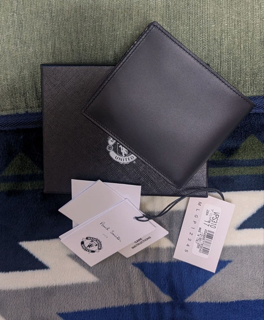 値下げ即決を激レア未使用品ポールスミスxマンチェスターユナイテッド（ニっ折財布)