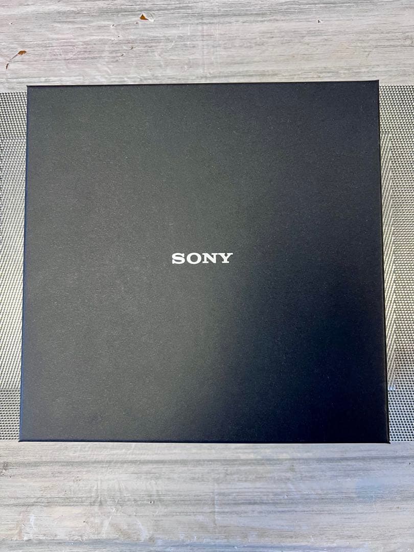 ほぼ未使用 SONY ステレオヘッドホン MDR-1AM2 シルバー ハイレゾ