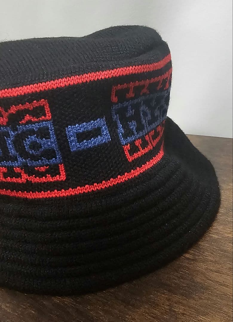 【コムドットやまと着用】ヒステリックグラマー　ニットバケットハット FREEE