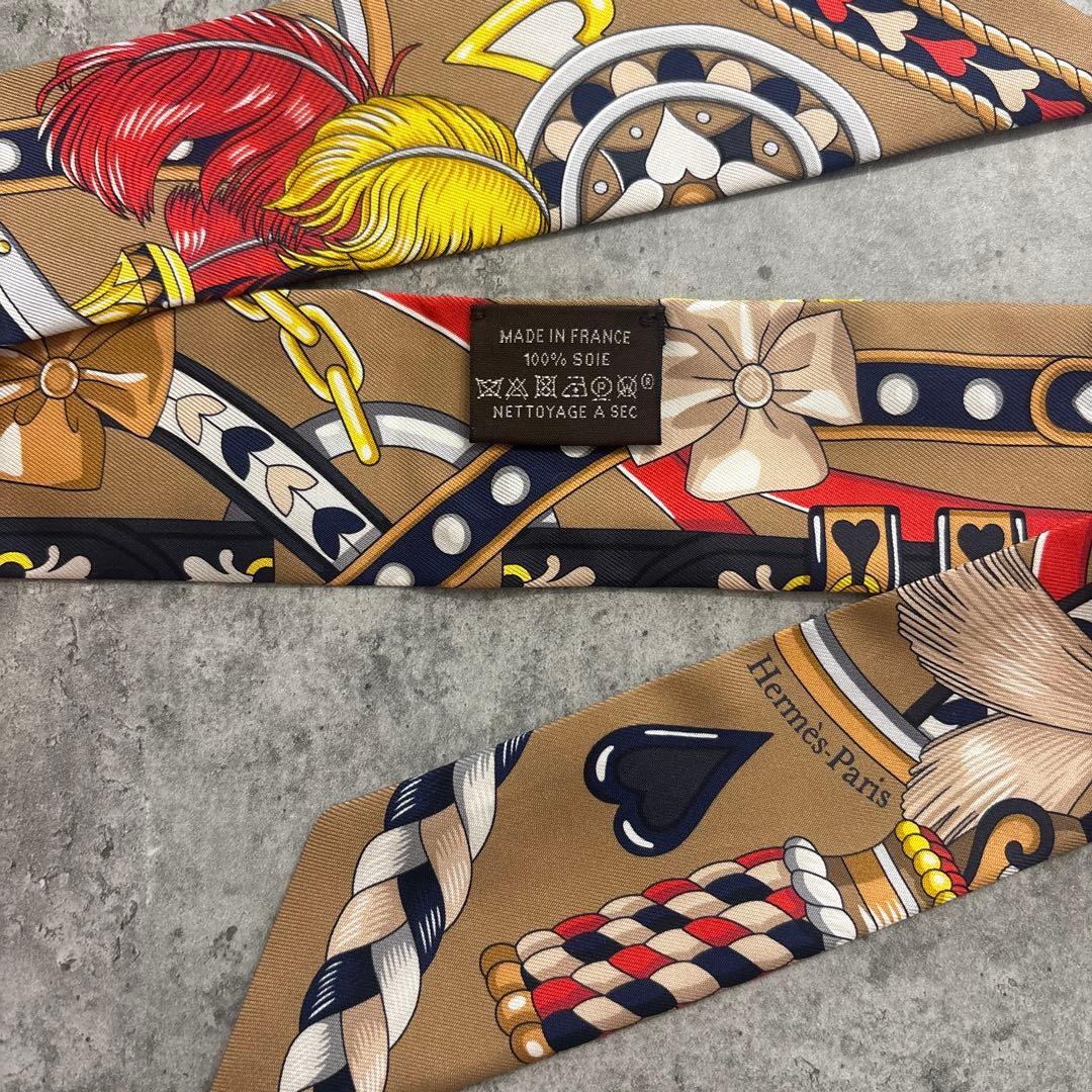 新品未使用　エルメス　ツイリー　アルネ・ドゥ・クール　スカーフ