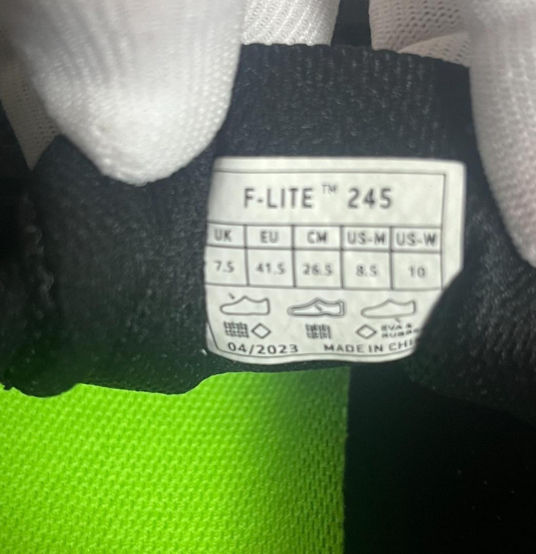 最終お値下げ！ INOV-8 レディース スニーカー 26.5cm ブラック