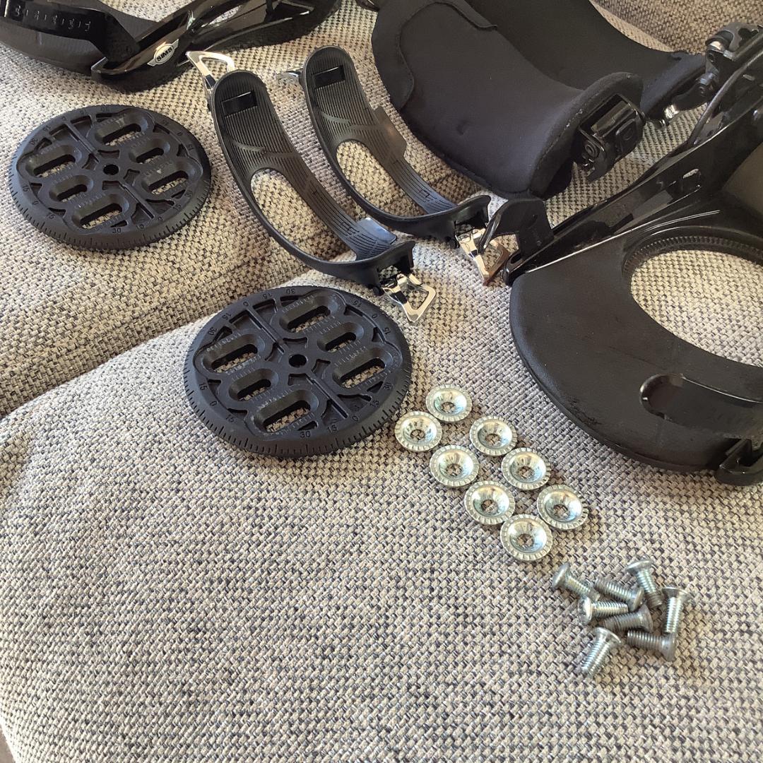 051SP PRIVATE(SIMS)スノーボード　バインディング　ビンディング