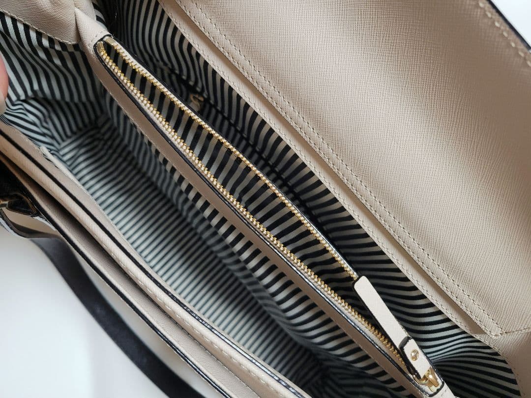 美品 kate spade キャメロン ストリート ゾーイー ベージュ×ブラック