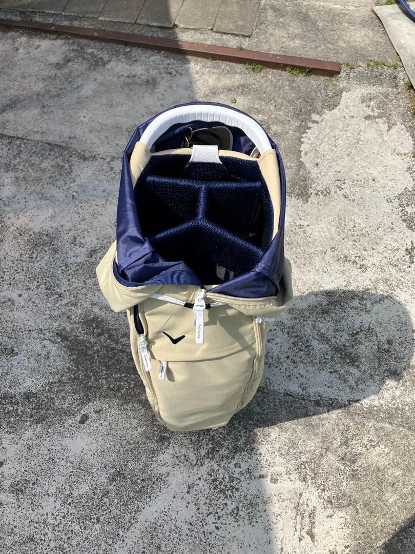 ベージュ フード付きキャディバッグ　ヨシカズ