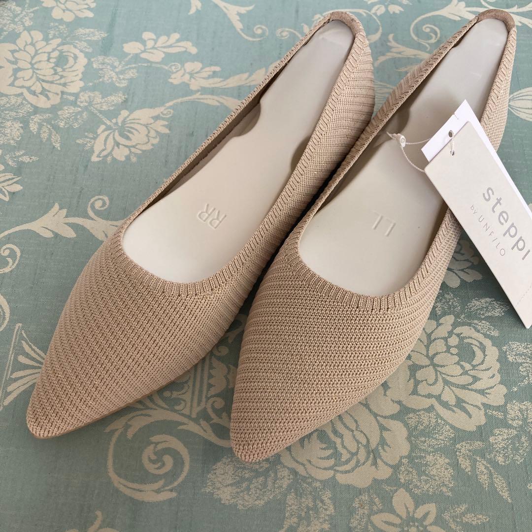 steppi by UNFILO ベージュ フラットシューズ 6H