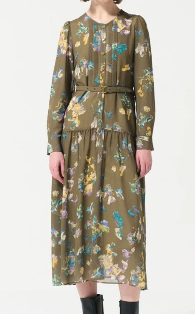 新品未使用　グレースコンチネンタル　フラワープリントボウタイ付ワンピ　38サイズ