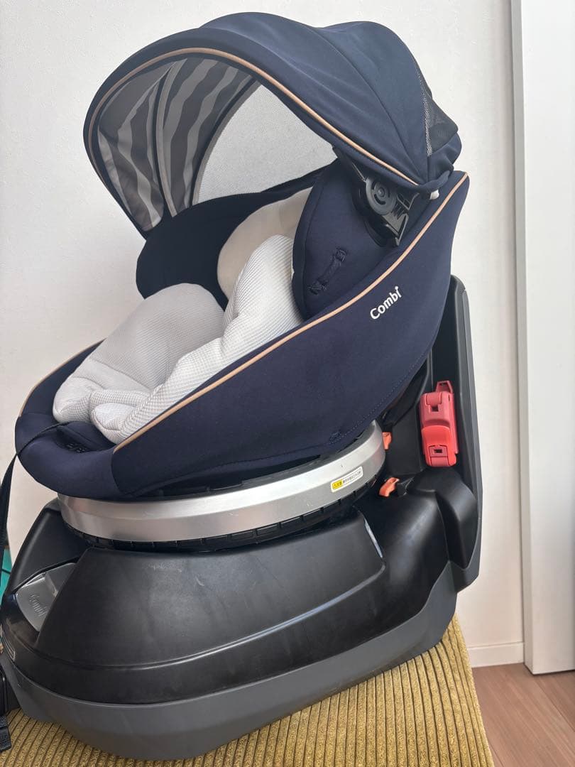 Combi クルムーヴスマート　チャイルドシート CB-UTC 044238