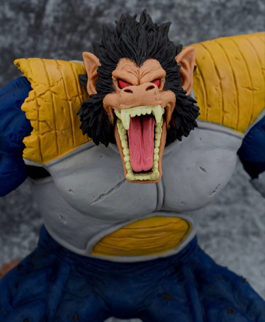 ドラゴンボール　大猿ベジータ　高さ29cm 海外フィギュア