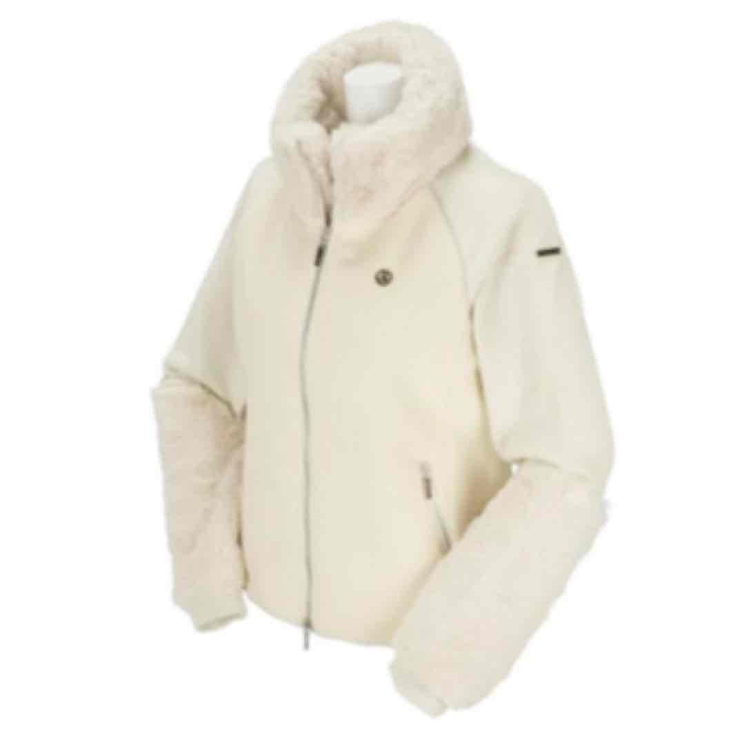 ③点セット　ブルゾン　セーター　スカート