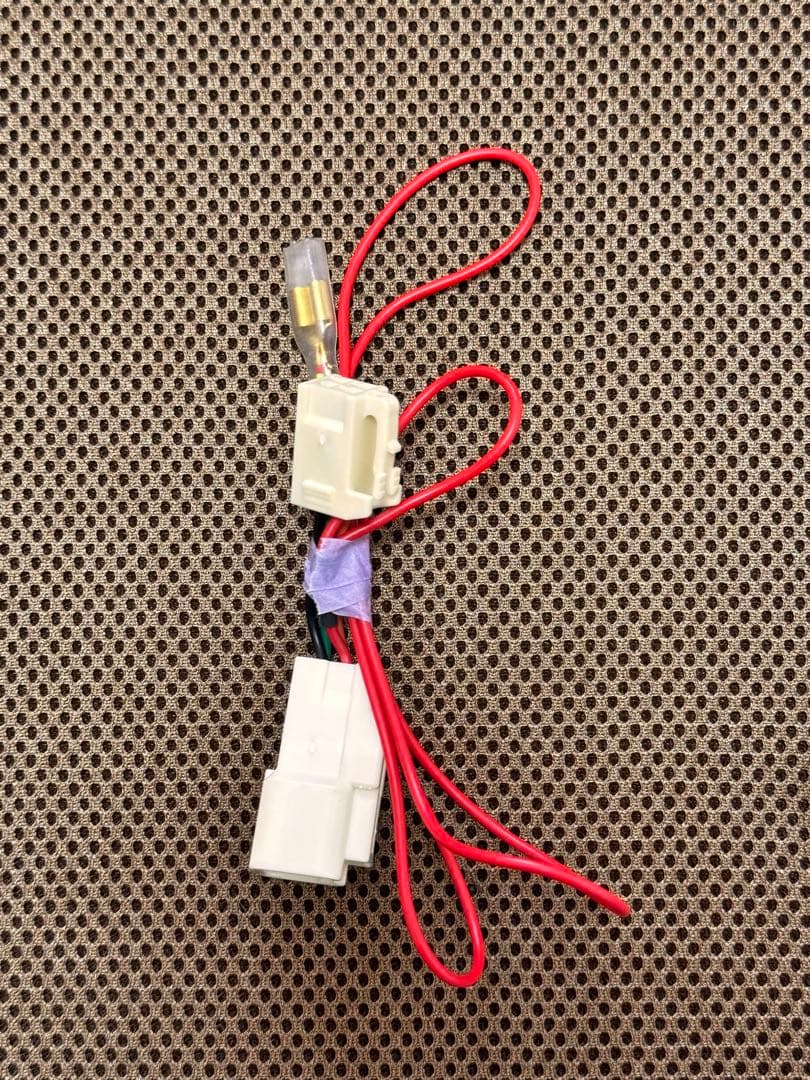 mtec 210クラウンアスリート後期　ブレーキ四灯火キット