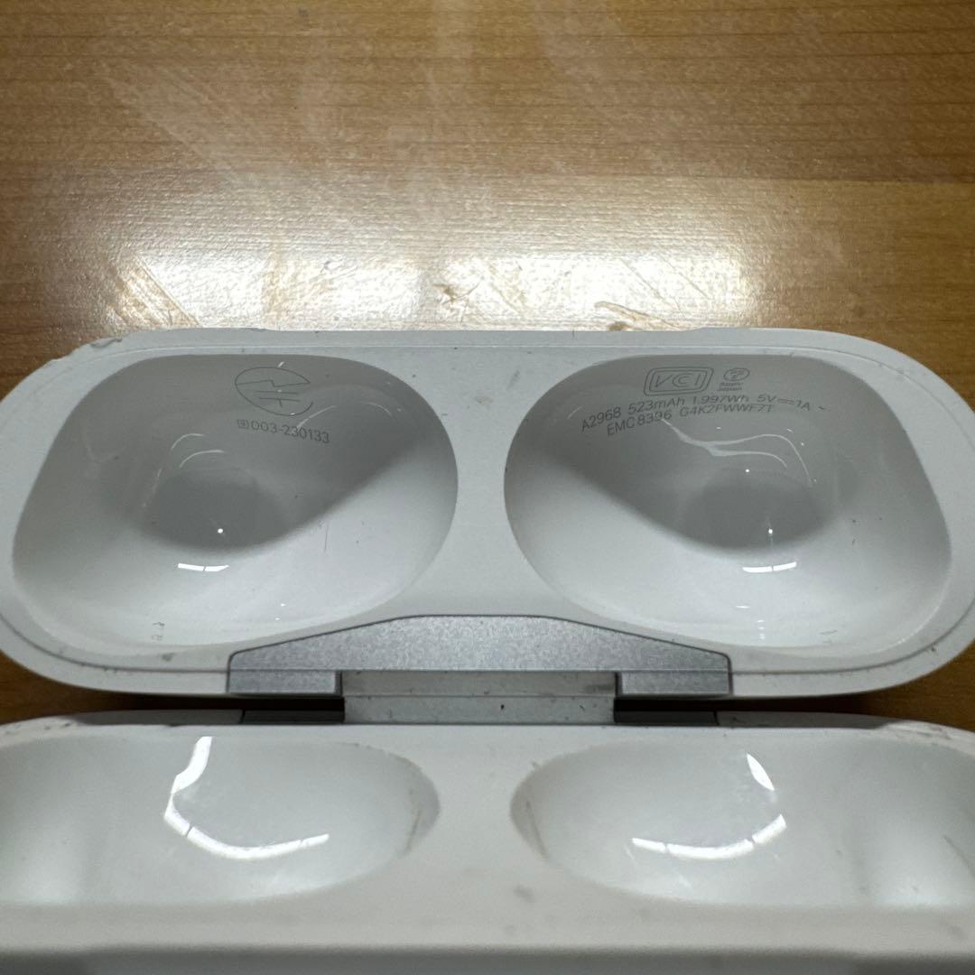 AirPods pro 2 箱あり　イヤーピースあり　コードなし